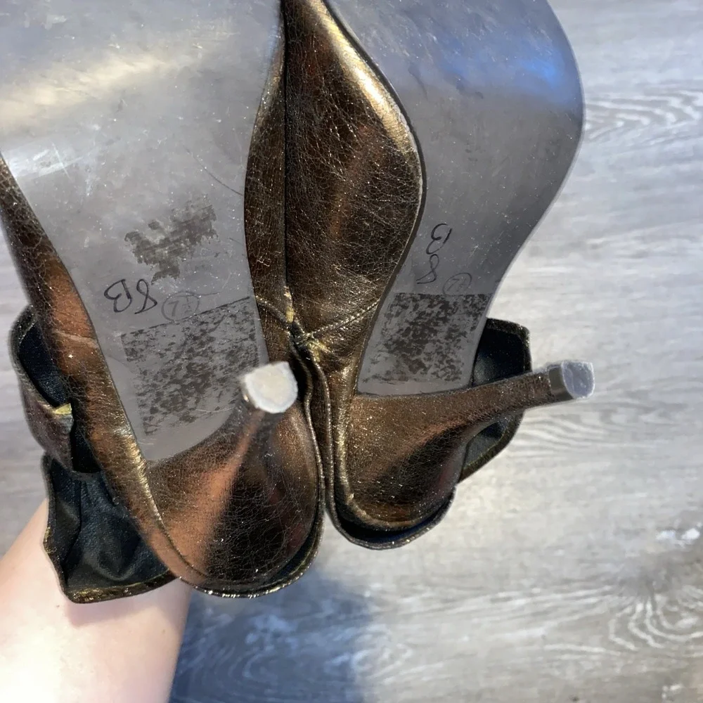 VINTAGE Y2K WET SEAL‎ METALLIC GOLD BOW HEEL SLIP-ON ANKLE BOOTIES SIZE 7.5